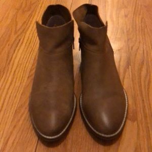 Seychelles Snare Leather Ankle Bootie